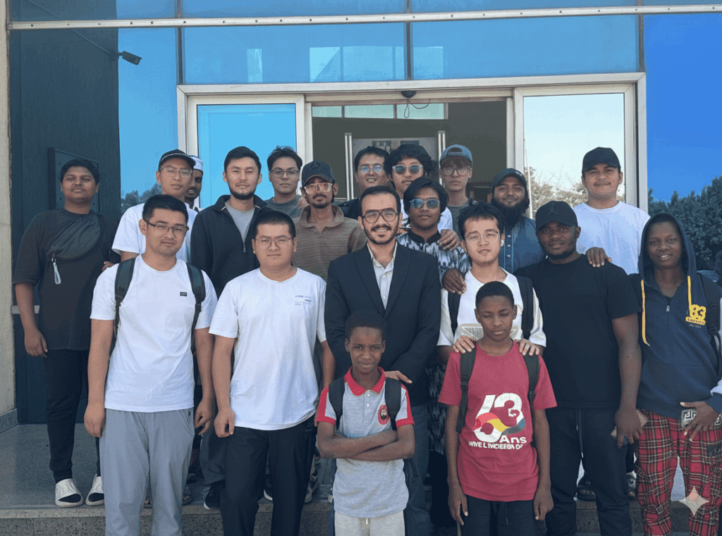 Amr El-Khalil an Arabic tutor for non-native speakers with his students